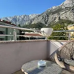 Apartment Paradiso